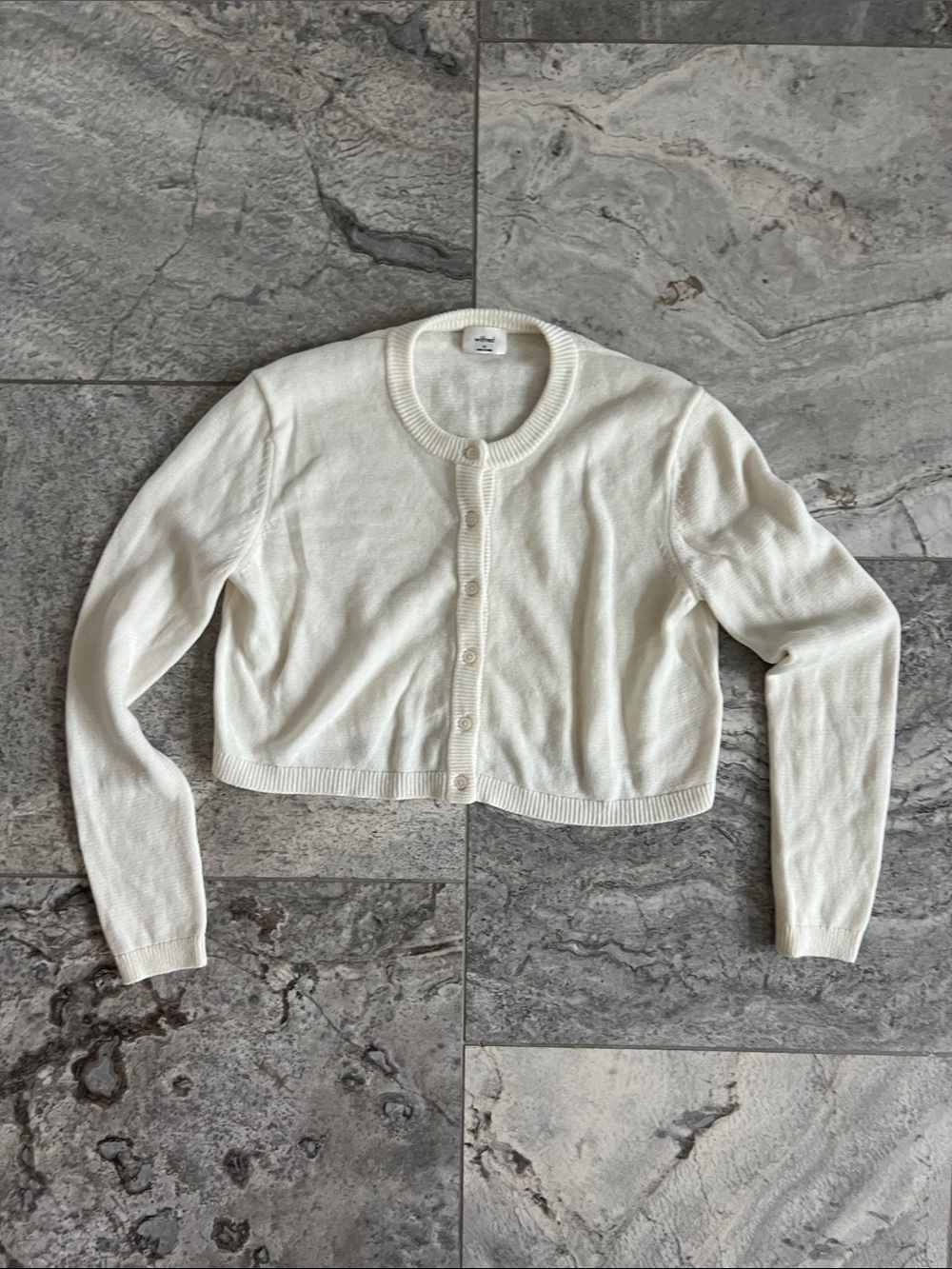 Aritzia Wilfred Cream Cropped Button-Up Cardigan